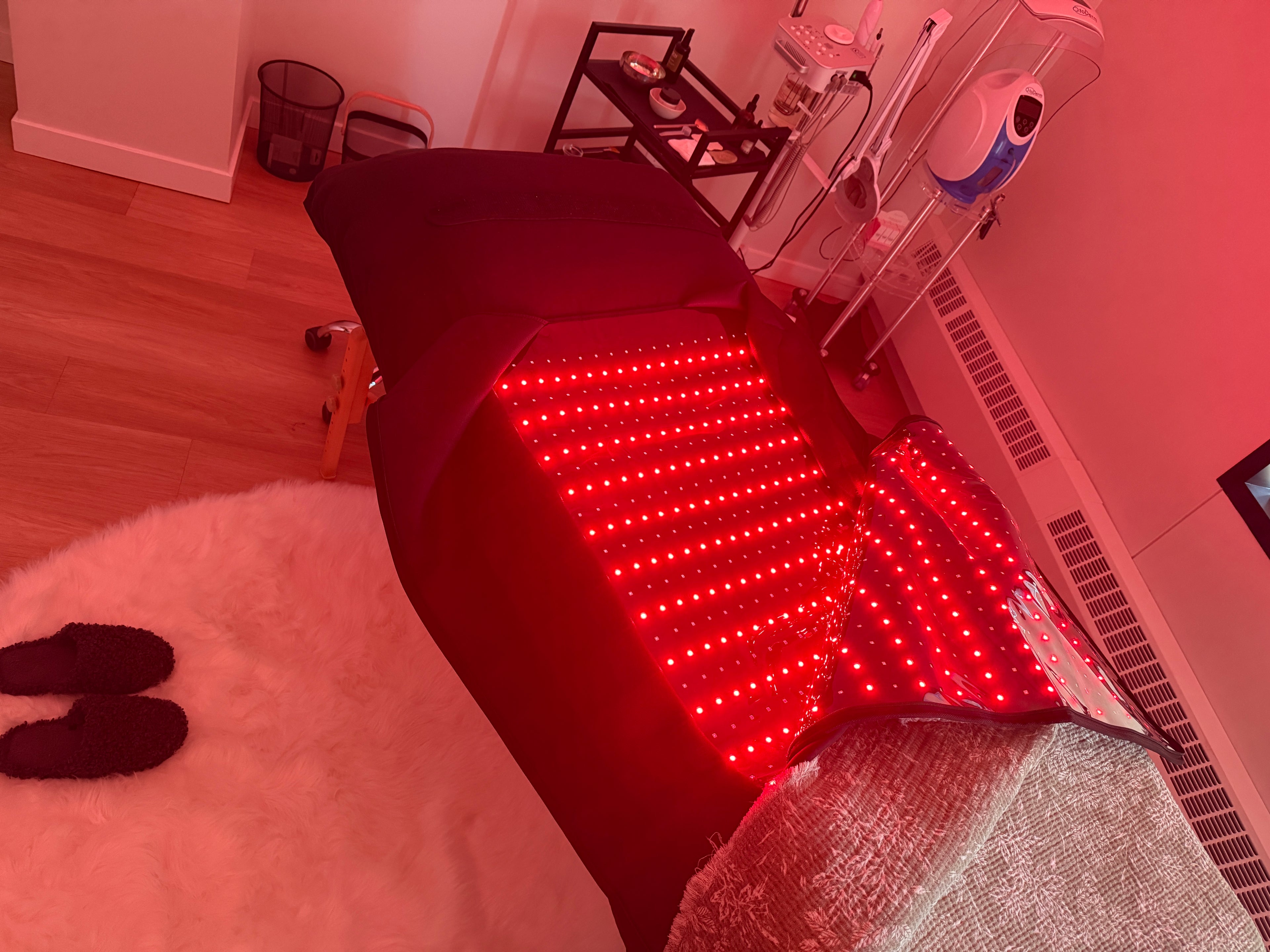 GloPod Lite FULL-BODY RED LIGHT THERAPY POD
